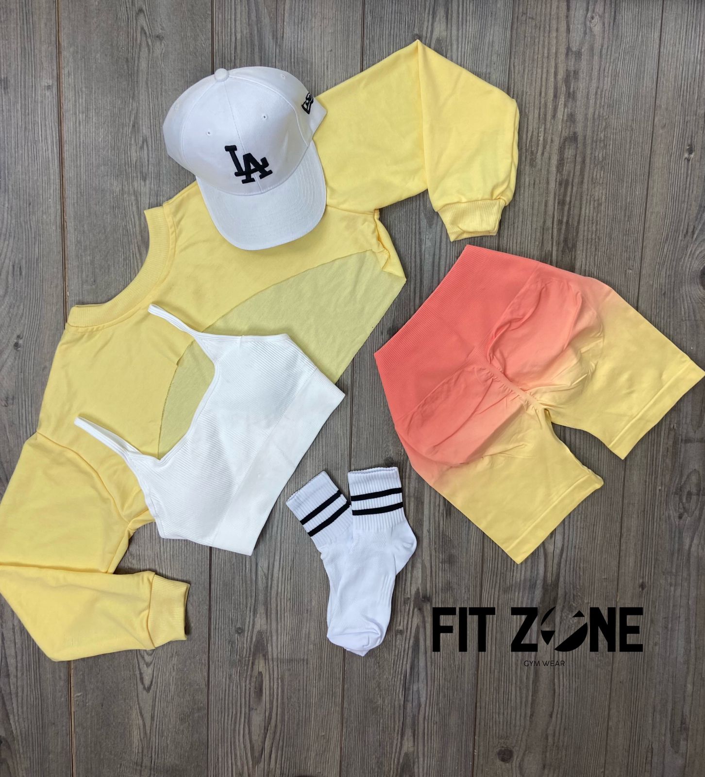 TOTAL OUTFIT SHORT SIN COSTURA DEGRADADO