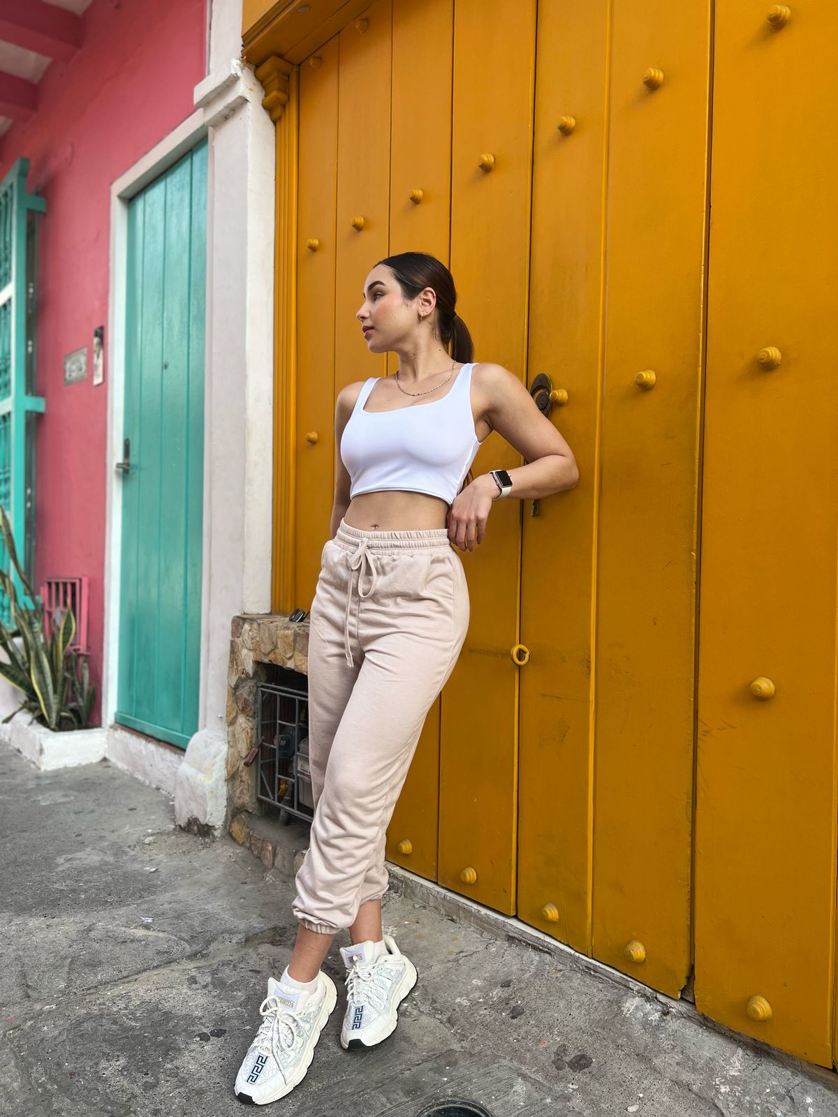 Crop Vale comfy