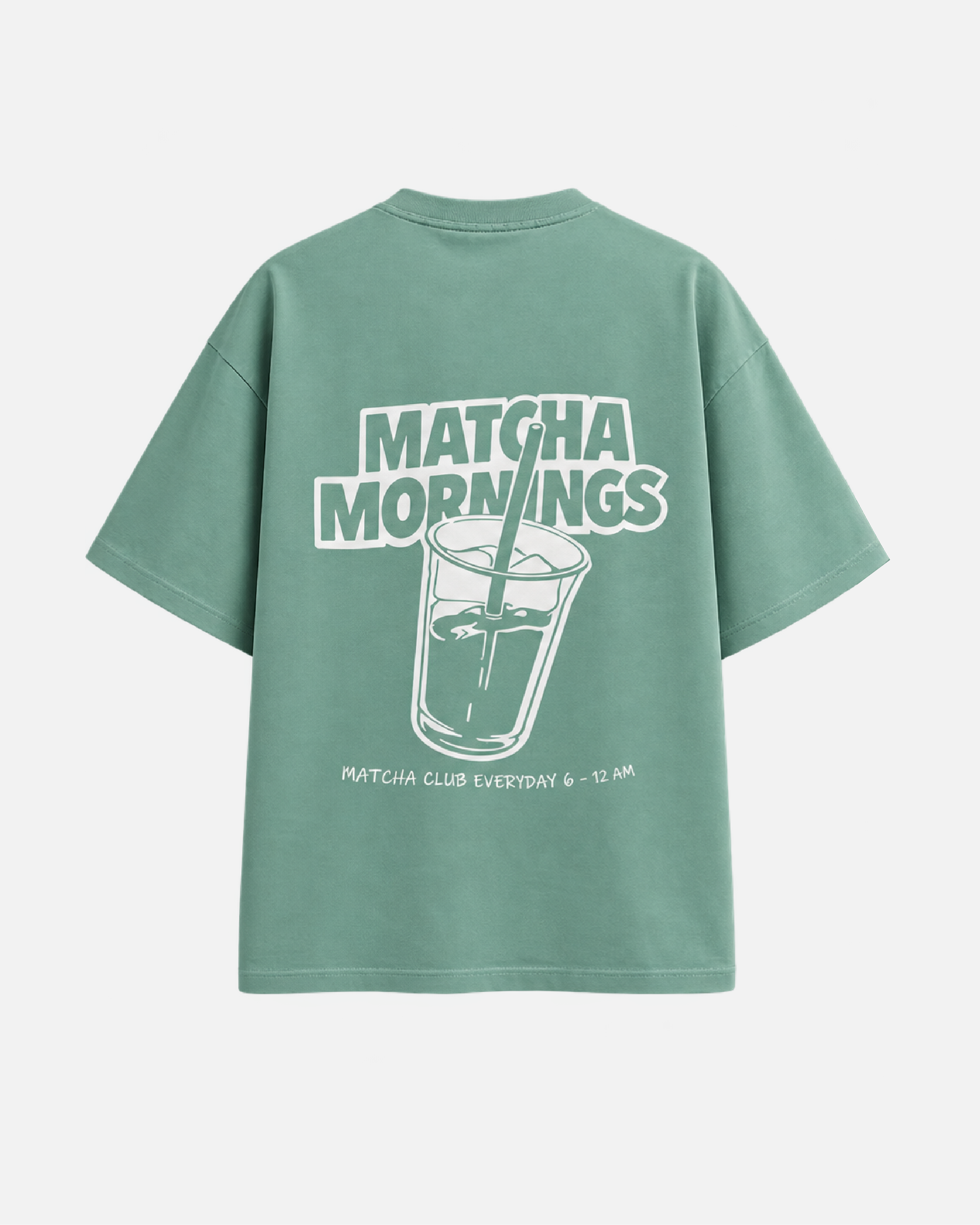 Mujer con camiseta oversize Matcha de Fit Zone, vista frontal