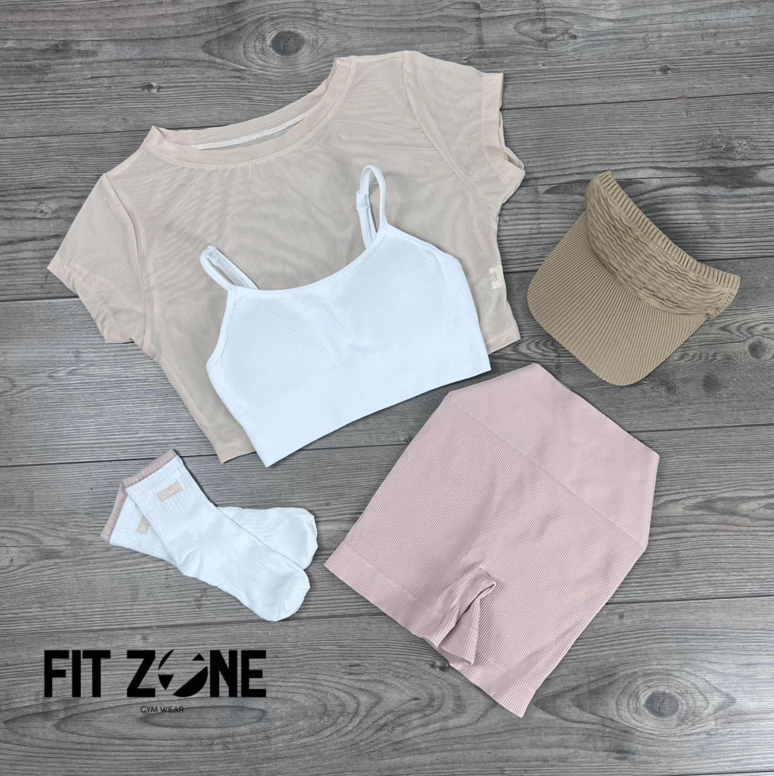 TOTAL LOOK SHORT, TOP Y MALLA CORTA