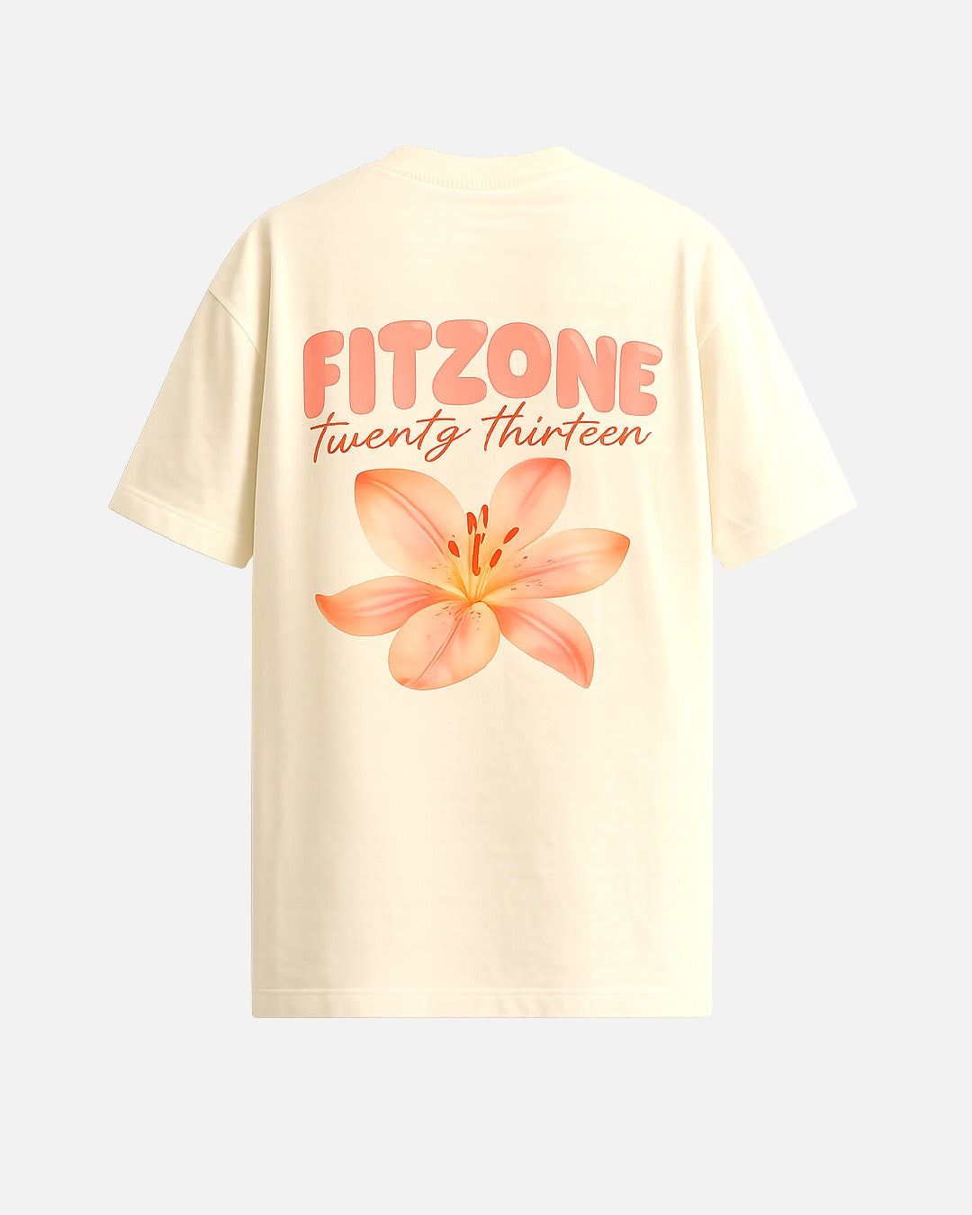 Mujer con camiseta oversize Fitzone de Fit Zone, vista frontal