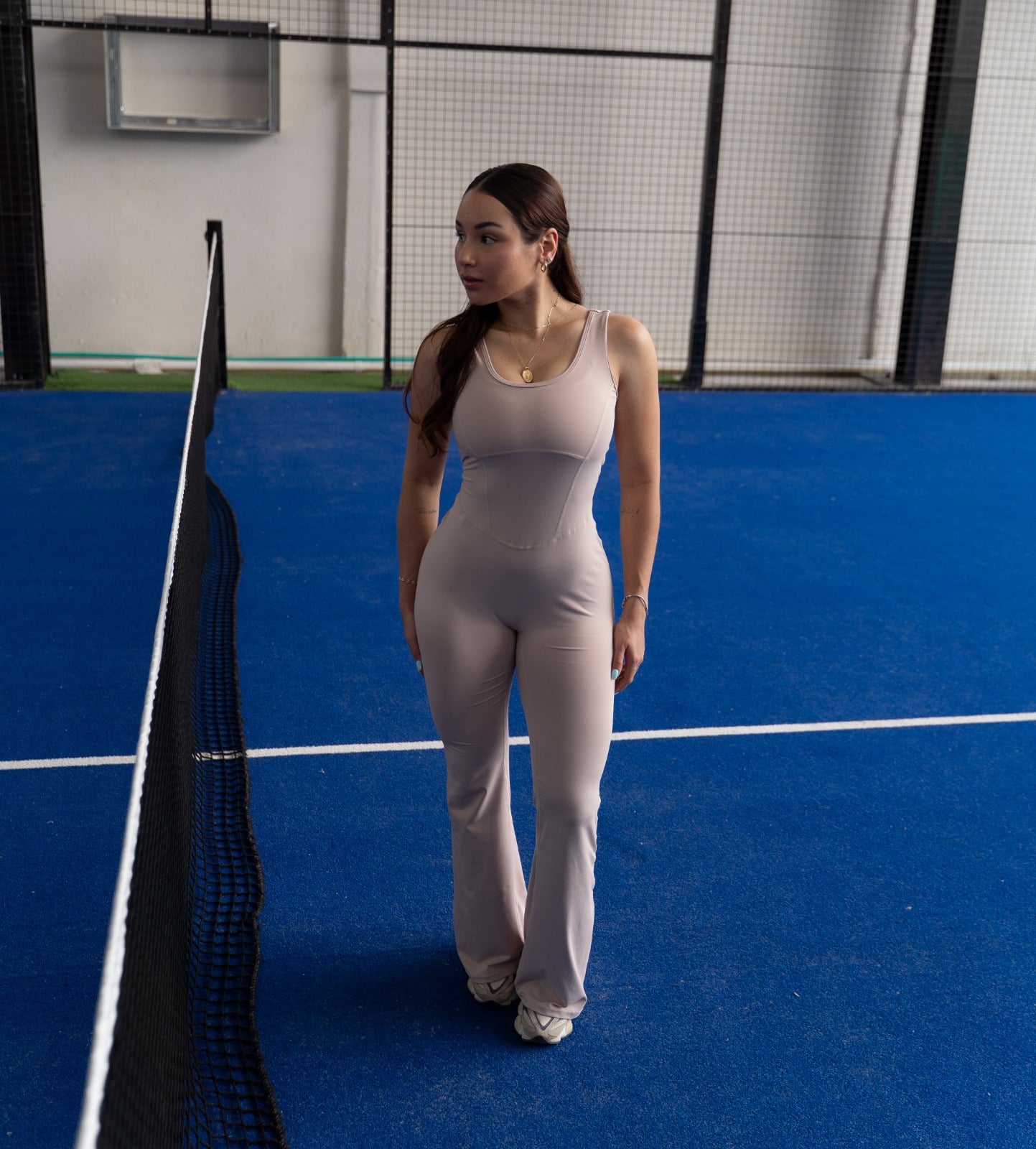 Mujer con enterizo deportivo Verona de Fit Zone, vista frontal