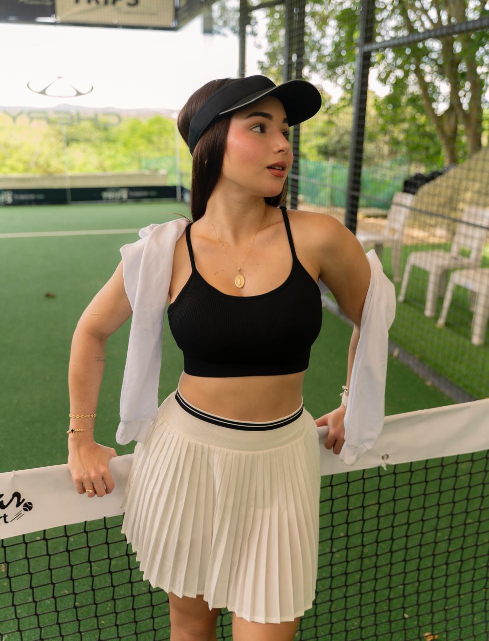Top Alana
